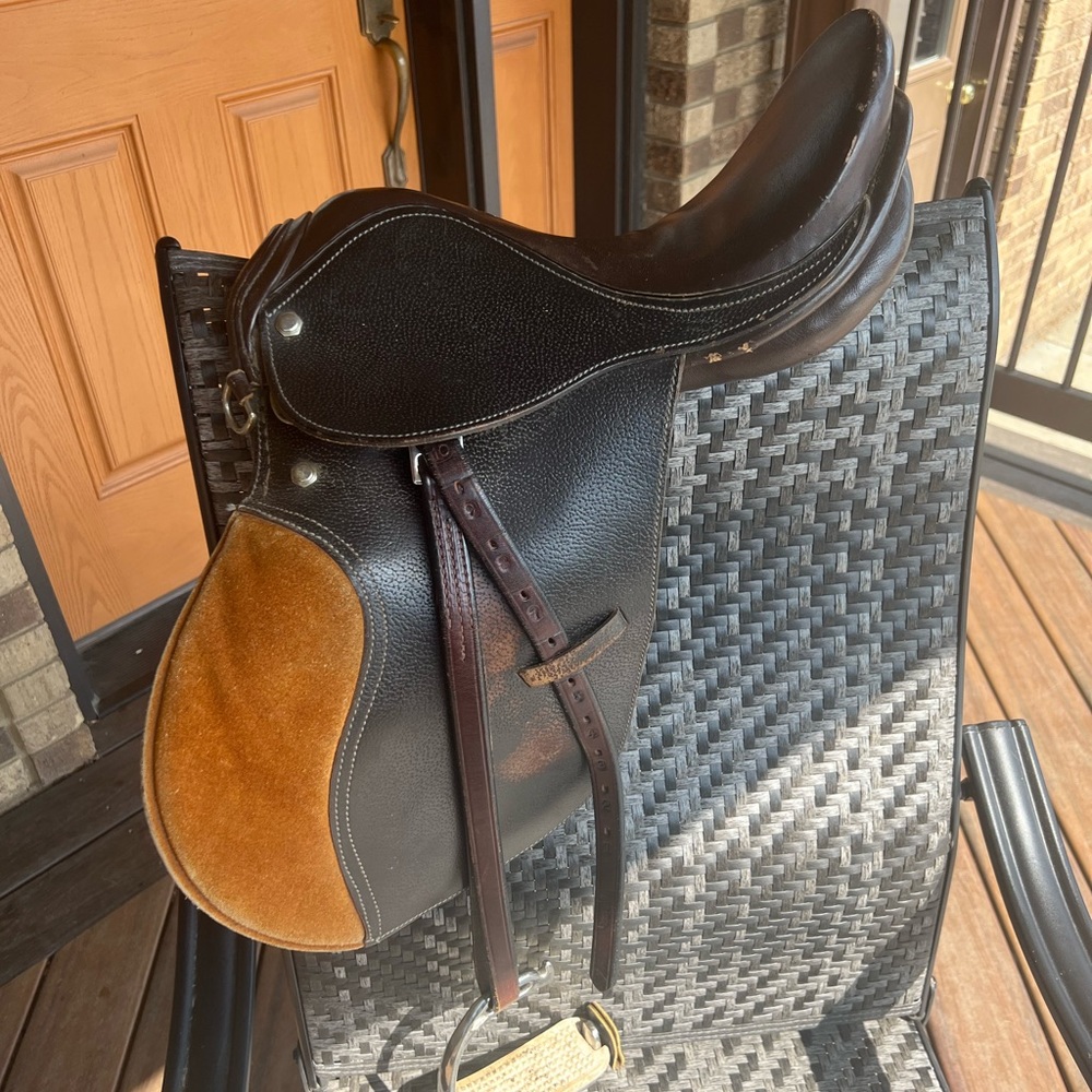 14” English saddle